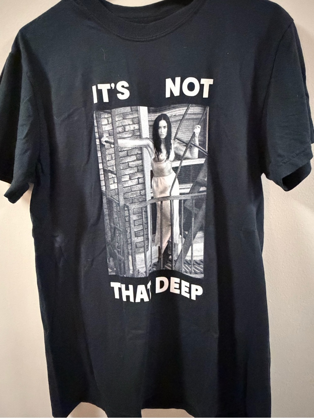 Demi it’s not that deep tour
-OFFICIAL MERCH